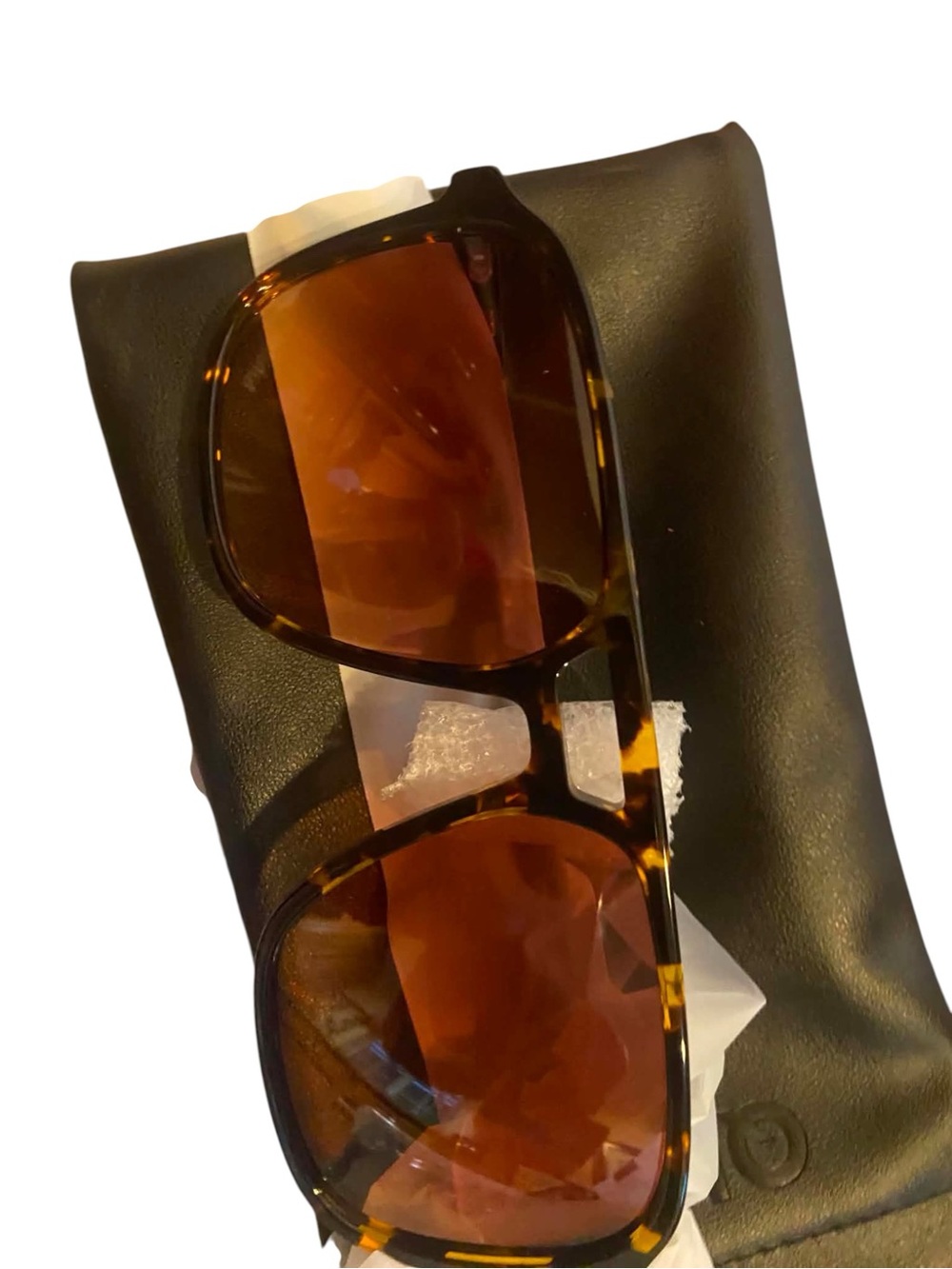 NWT Quay Sunglasses BLACK